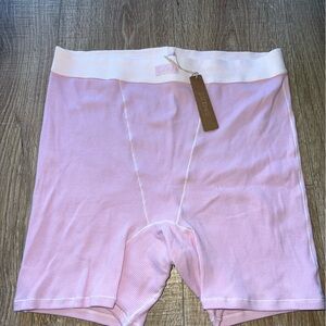 NWT Pink skims women boxers size large